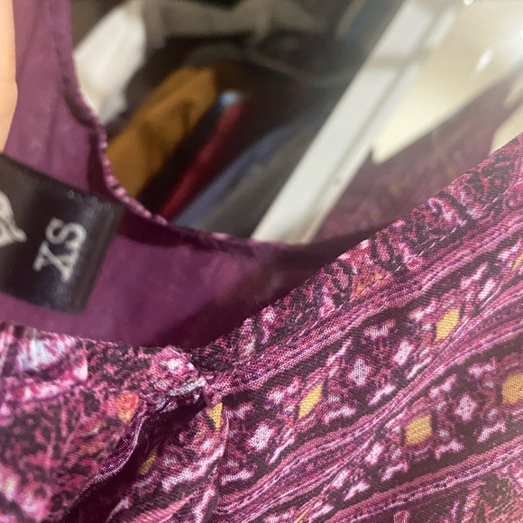 Short fitted flowy dress - Picture 3 of 3